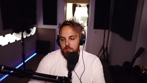 Deeho DMs po real talku s Čekym pepeLaugh