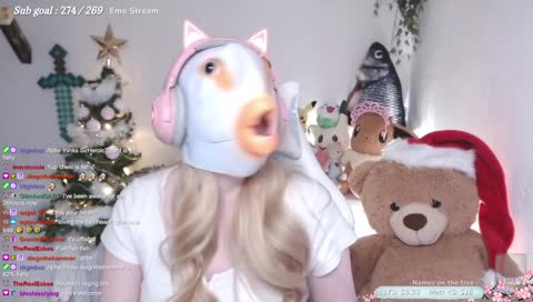 Girlfriend walks in on me