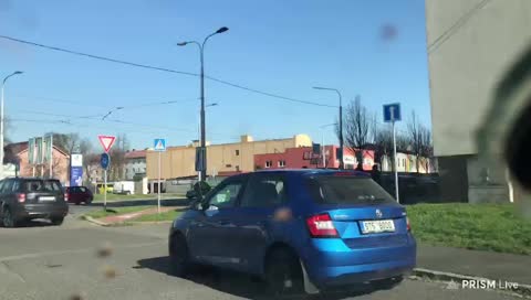 předběhla ho