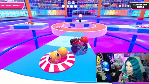 Elbita come help me push this mofo...she falls! LMFAO