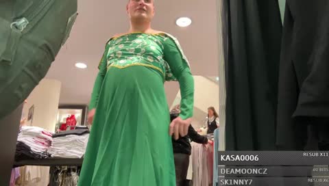 Ten smích té holky :D 