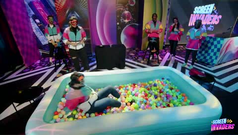 @Emery is officially a pool streamer