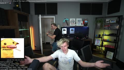 Lipo tančící jako tučňák 