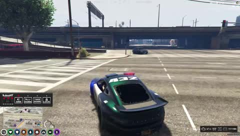 ハンクとのカーチェイスに勝利