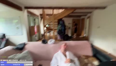 NECHTE MĚ UŽ BÝT