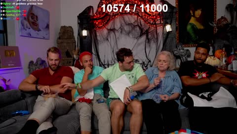 SimpMom's opinion on Erobb's pink hair