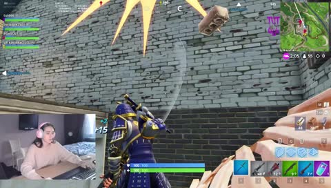 научишь играть девчулю? 