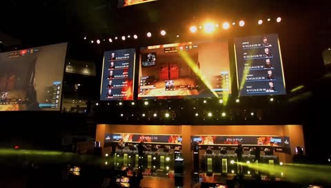 🔴LIVE: [Vietnamese] IEM Chicago 2018 Semi-final 
