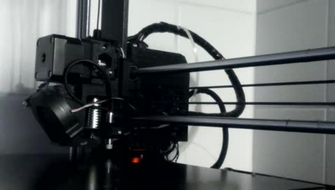 3D printer Prusa i3 MK3 printing streamed over a Raspberry Pi 3 + Raspicam (no audio)