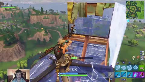 On décale sur Fortnite en attendants que les Potes arrivent sur RDR2