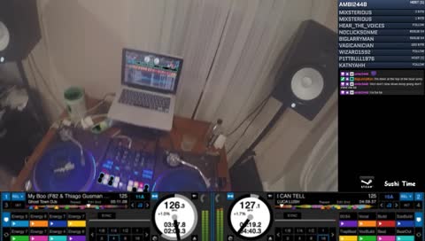 Drunk as dvize w/ his infamous double lyrics ... #dontbeadvize 