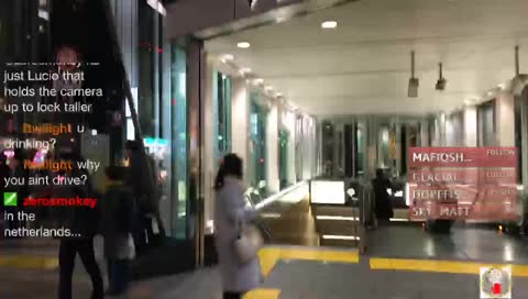 [ENG/ITA] walk around roppongi, tokyo with Emi and Yayoi