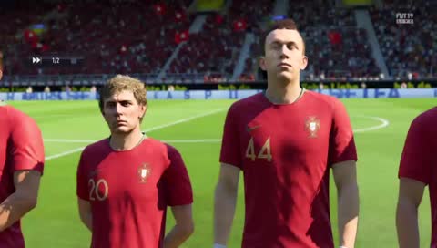 Ben geldim eskiyalar toplanin