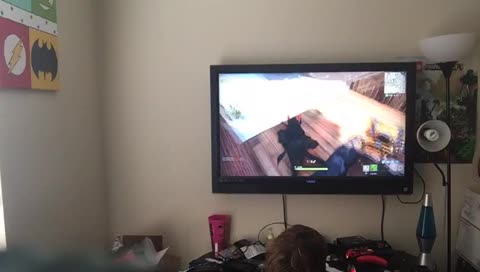 Ima plai some Fortnite