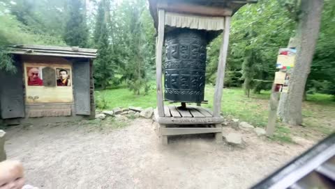 pov: si mayyya a pustiš por** v ZOO 